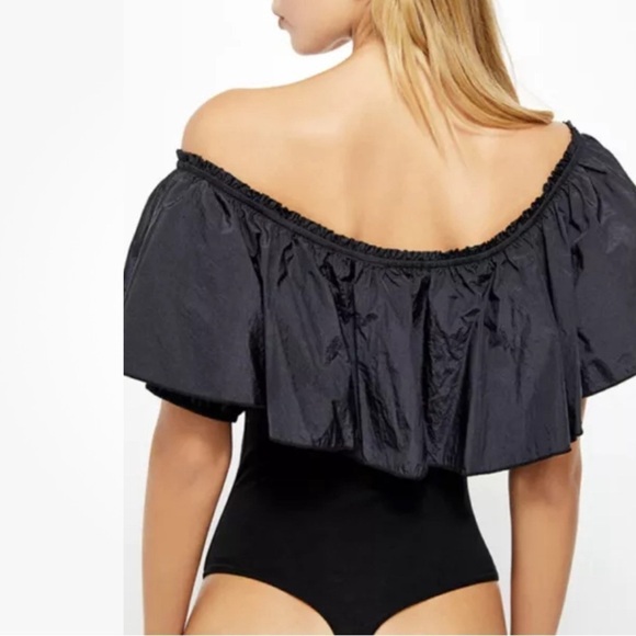 Free People poof goes my heart ruffle bodysuit  nwt - Picture 2 of 7